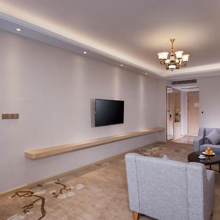 Vienna International Hotel Lianjiang  Екстер'єр фото